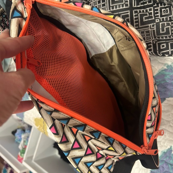 3 KAVU crossbody backpacks. No tears, no stains. - Picture 3 of 3